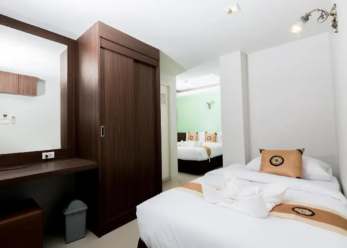 호텔 Euro Luxury Pavillion Pratunam 3*