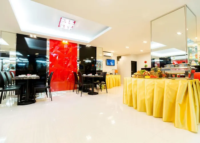 호텔 Euro Luxury Pavillion Pratunam 3*